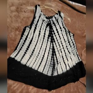 Loose fit blouse & skirt